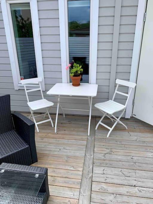 Villa Tiny House! à Västervik Extérieur photo