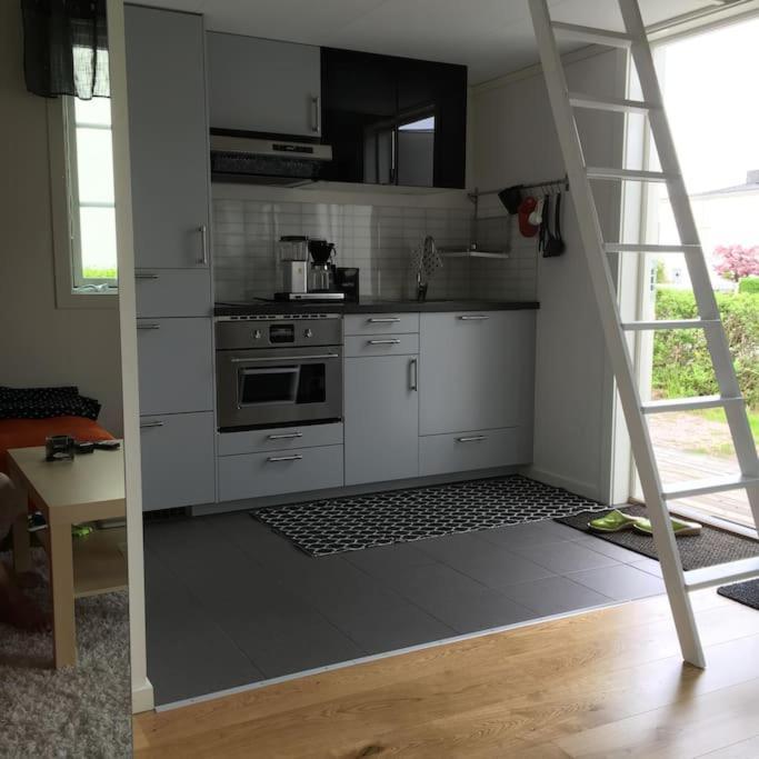 Villa Tiny House! à Västervik Extérieur photo